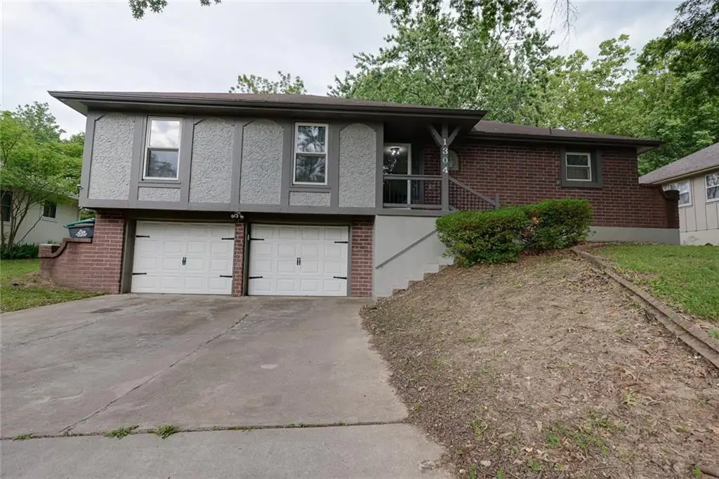 1304 SW 23rd Street, Blue Springs, MO 64015 - #1