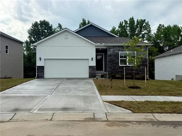705 Solstice Circle, Belton, MO 64012