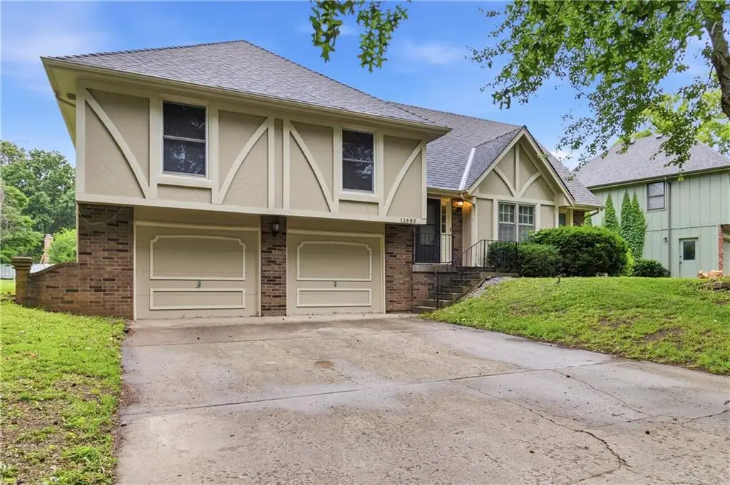 11683 Grant Drive, Overland Park, KS 66210 - #1