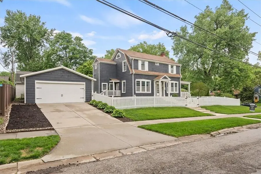6446 Walnut Street, Kansas City, MO 64113 - #3