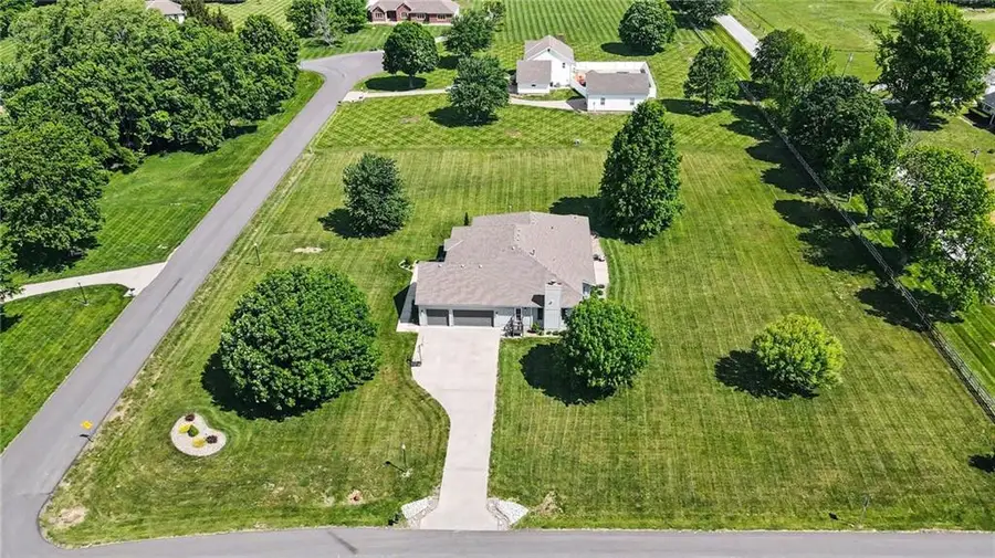 4204 SE Wingate Circle, Blue Springs, MO 64014 - #2