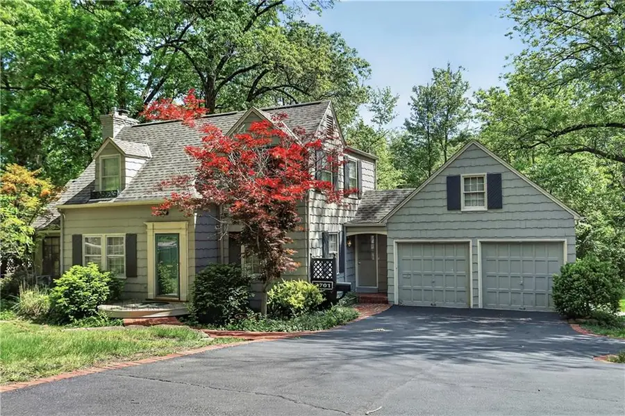 3701 Shawnee Mission Parkway, Fairway, KS 66205 - #3