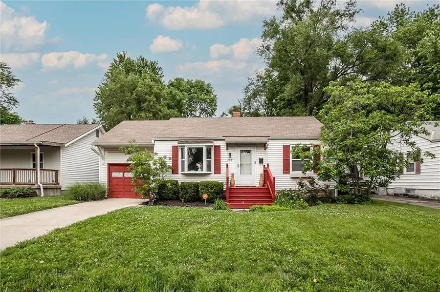 608 W 86th Terrace, Kansas City, MO 64114 - #3