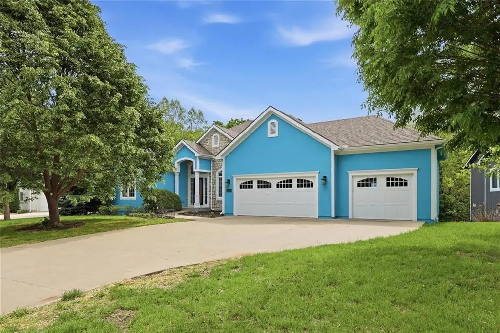 1140 Waverly Drive, Lawrence, KS 66049 - #1