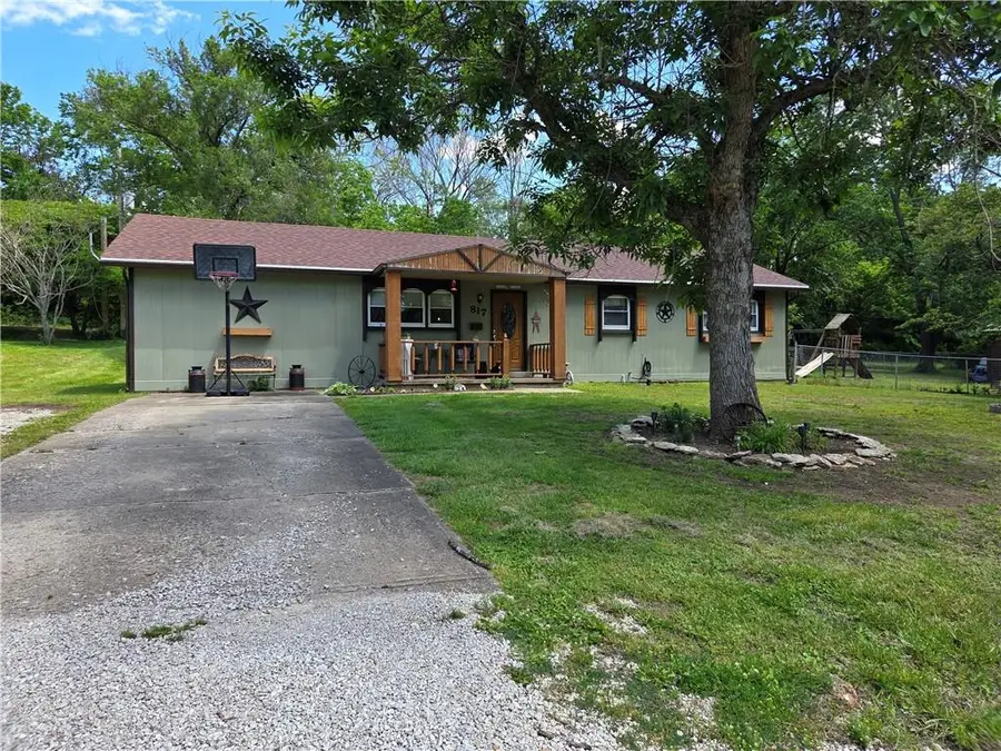 817 S Little Street, Fort Scott, KS 66701 - #2