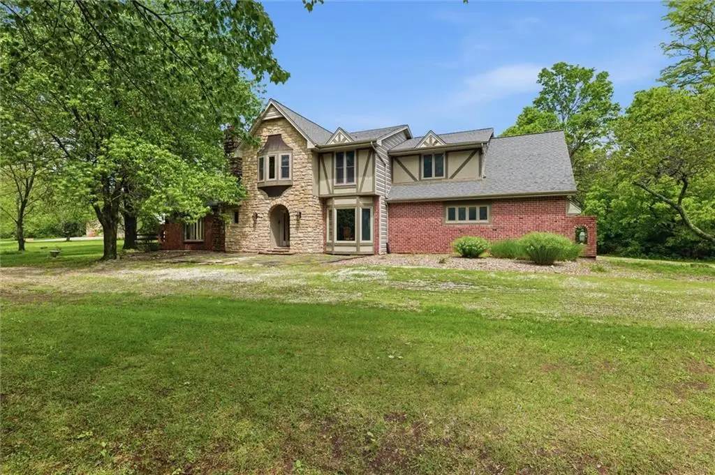 18208 E Hubach Hill Road, Pleasant Hill, MO 64080 - #1