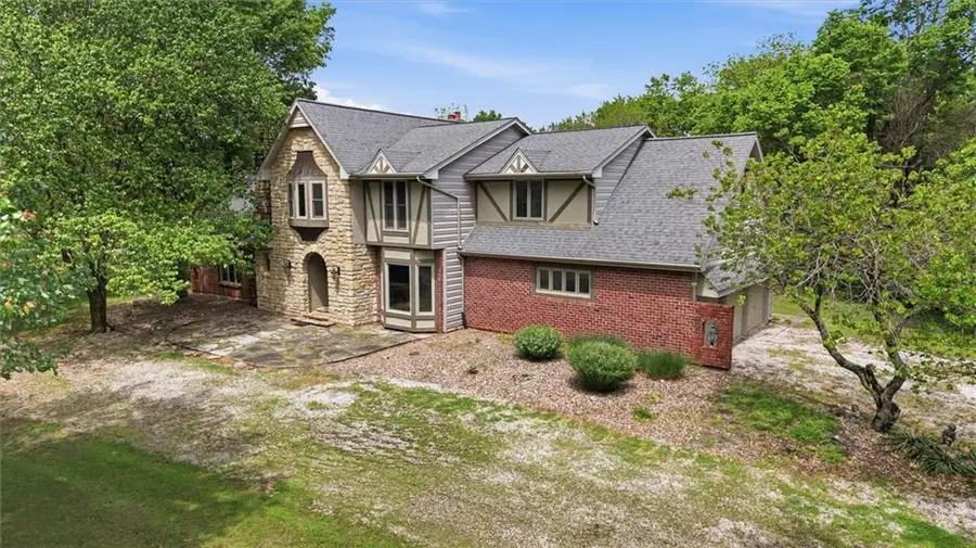 18208 E Hubach Hill Road, Pleasant Hill, MO 64080 - #2