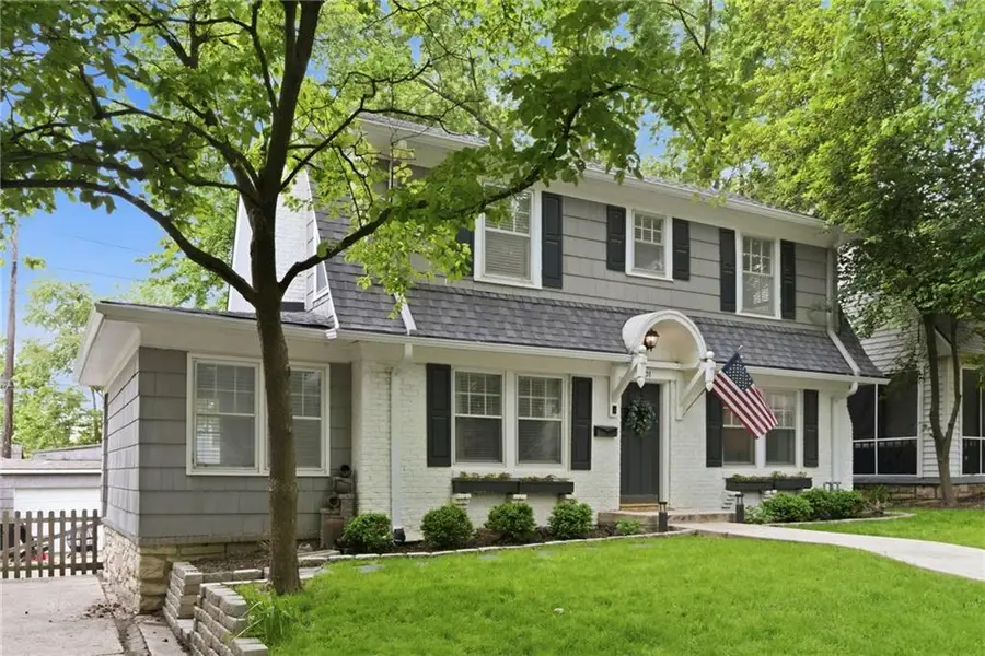 301 E 68 Terrace, Kansas City, MO 64113 - #3