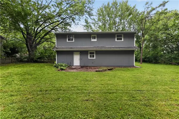 206 W Lawrence Street, Kearney, MO 64060
