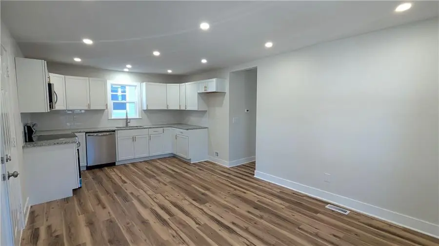 3403 E 62nd Street, Kansas City, MO 64130 - #3