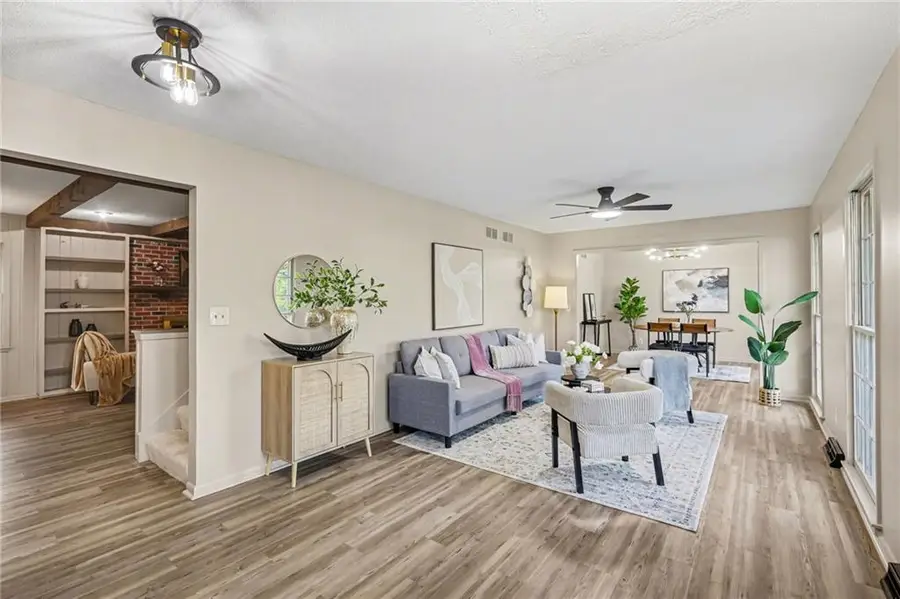 4811 Waukomis Drive, Kansas City, MO 64151 - #2