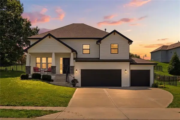 8278 Primrose Street, De Soto, KS 66018