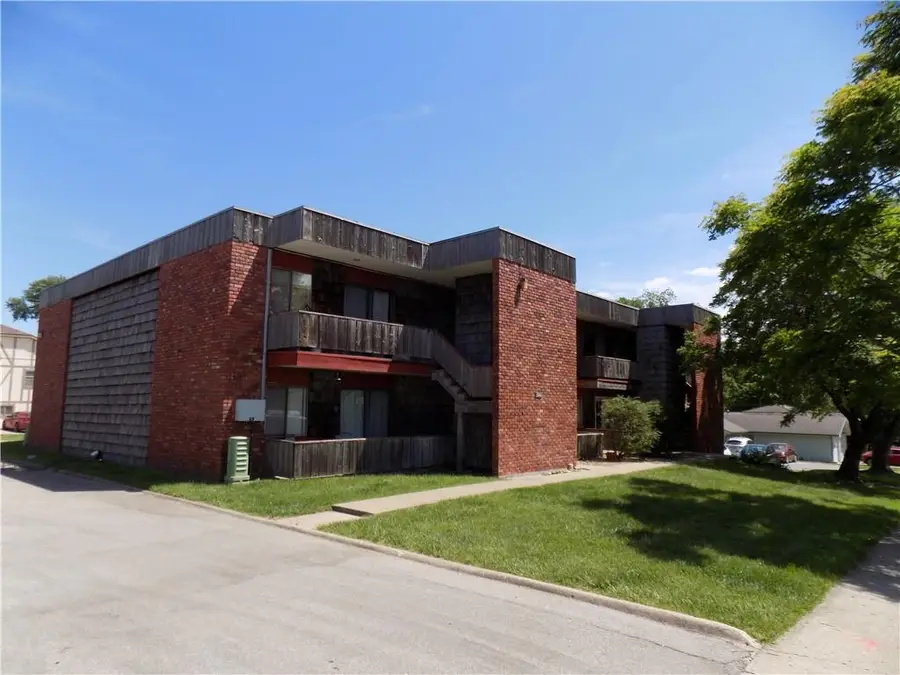 622 Schwarz Road, Lawrence, KS 66049 - #2