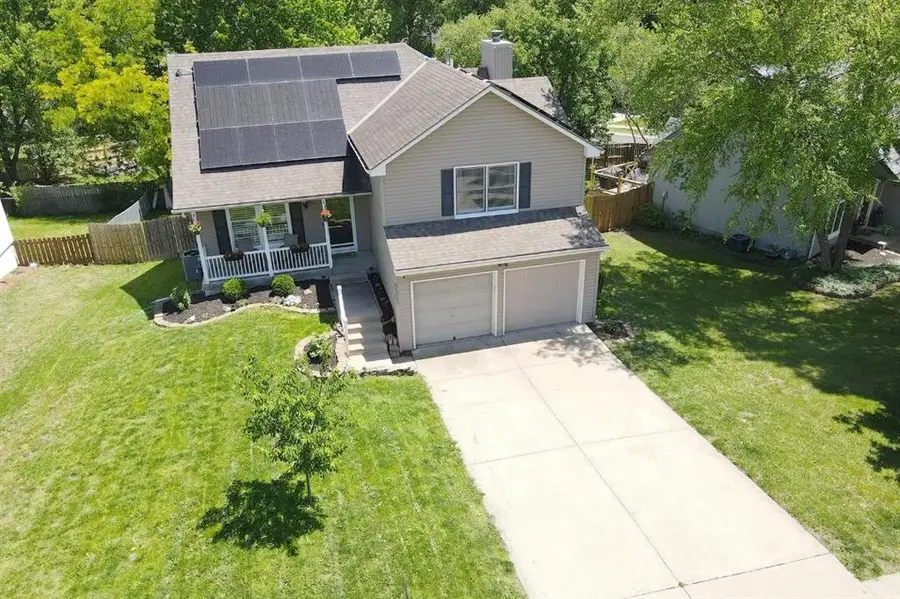 8505 N Mcdonald Avenue, Kansas City, MO 64153 - #2