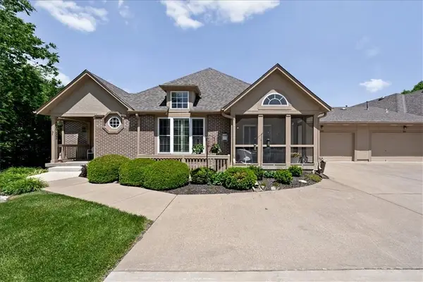 14270 W 151st Terrace #302, Olathe, KS 66062