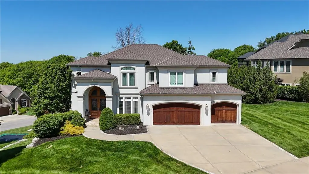 4140 N Redbud Lane, Riverside, MO 64150 - #1