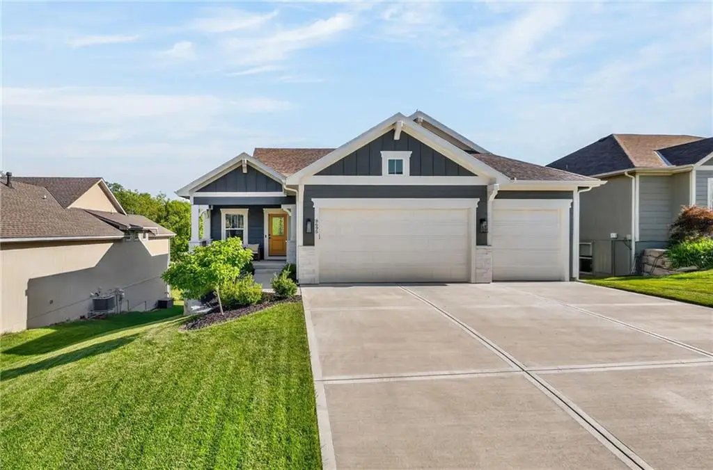 8695 NW 74th Street, Kansas City, MO 64152 - #1