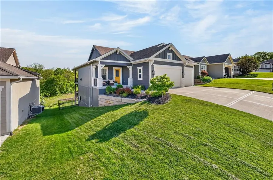 8695 NW 74th Street, Kansas City, MO 64152 - #2