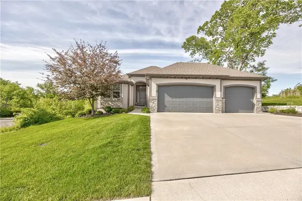 8 E 122nd Street, Kansas City, MO 64145