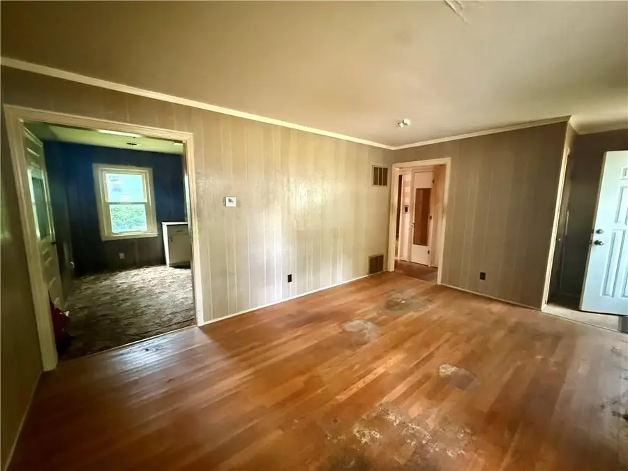 6741 Barton Drive, Shawnee, KS 66203 - #3