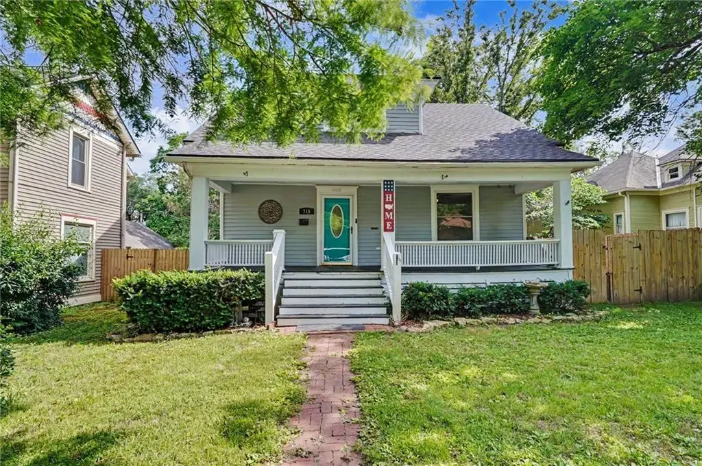 715 Jersey Street, Baldwin City, KS 66006 - #1