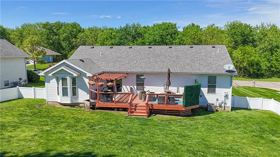 3660 Flat Creek Drive, Sedalia, MO 65301 - #2