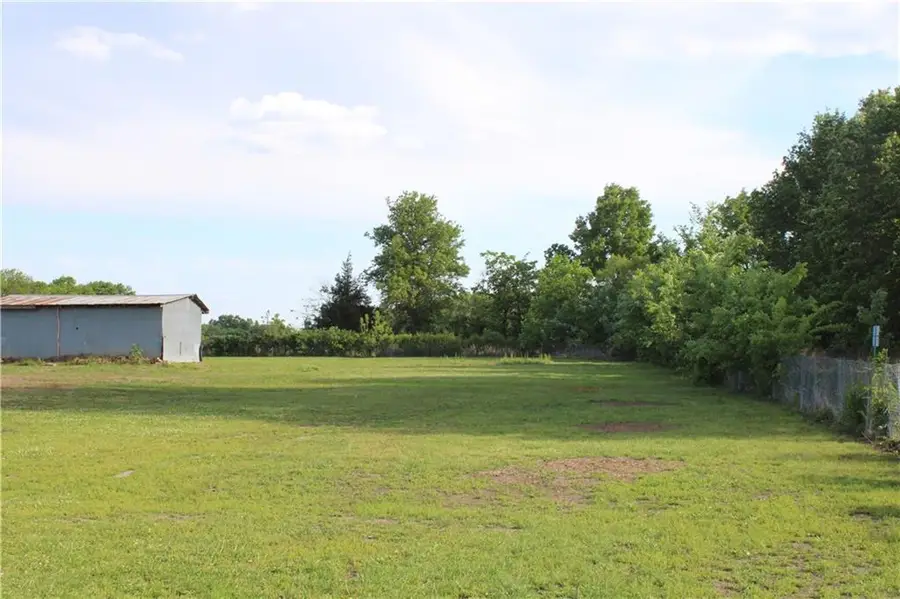 407 W 3rd Street, Franklin, KS 66735 - #2