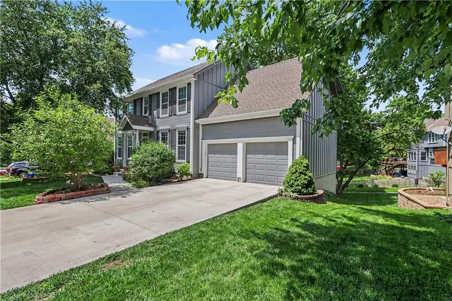 18730 W 115th Terrace, Olathe, KS 66061 - #2