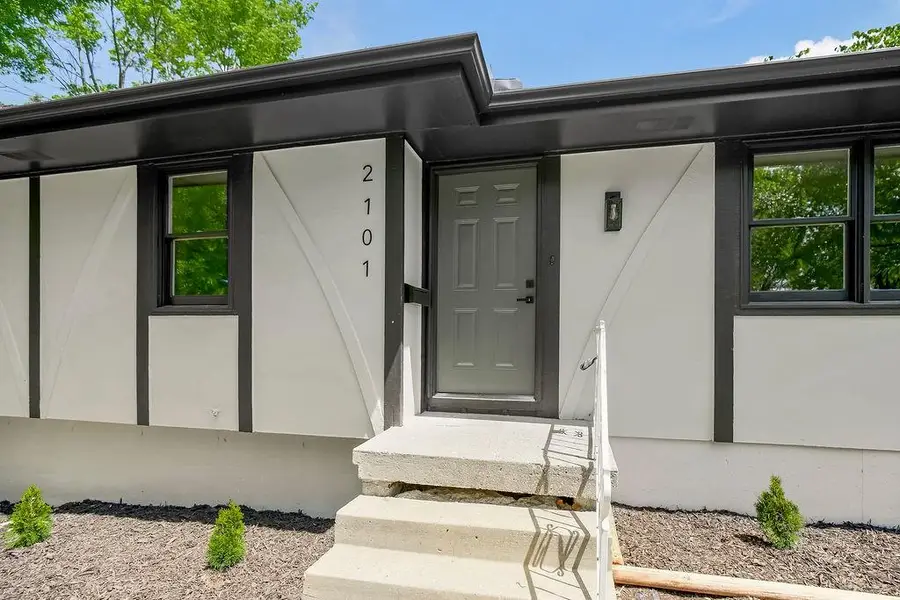 2101 SE Harding Street, Oak Grove, MO 64075 - #2