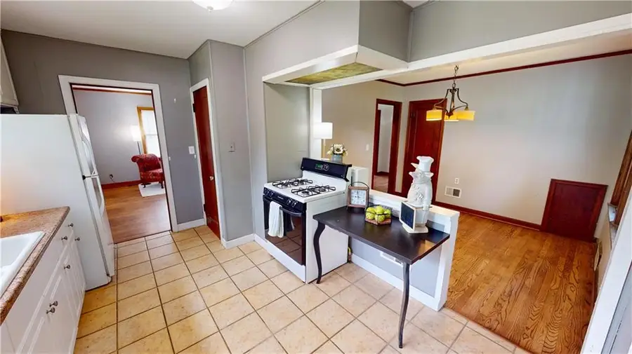 6100 Long Avenue, Shawnee, KS 66216 - #2