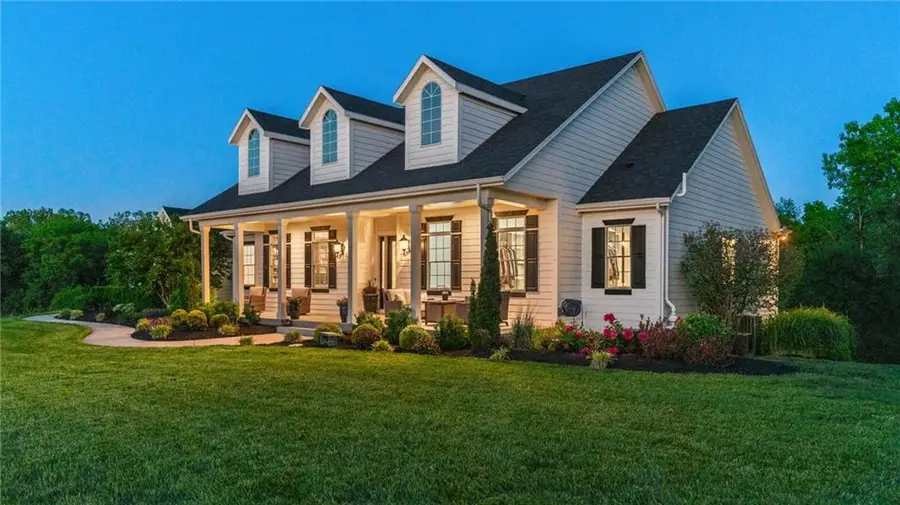 21225 S Cedar Niles Road, Spring Hill, KS 66083 - #2