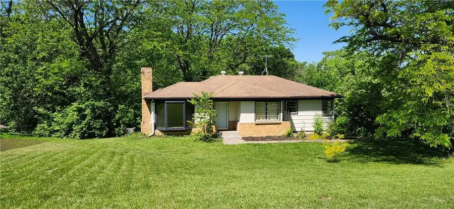 7210 Hullwood Avenue, Kansas City, MO 64133 - #2