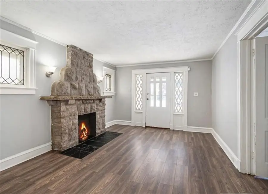 4026 Agnes Avenue, Kansas City, MO 64130 - #2
