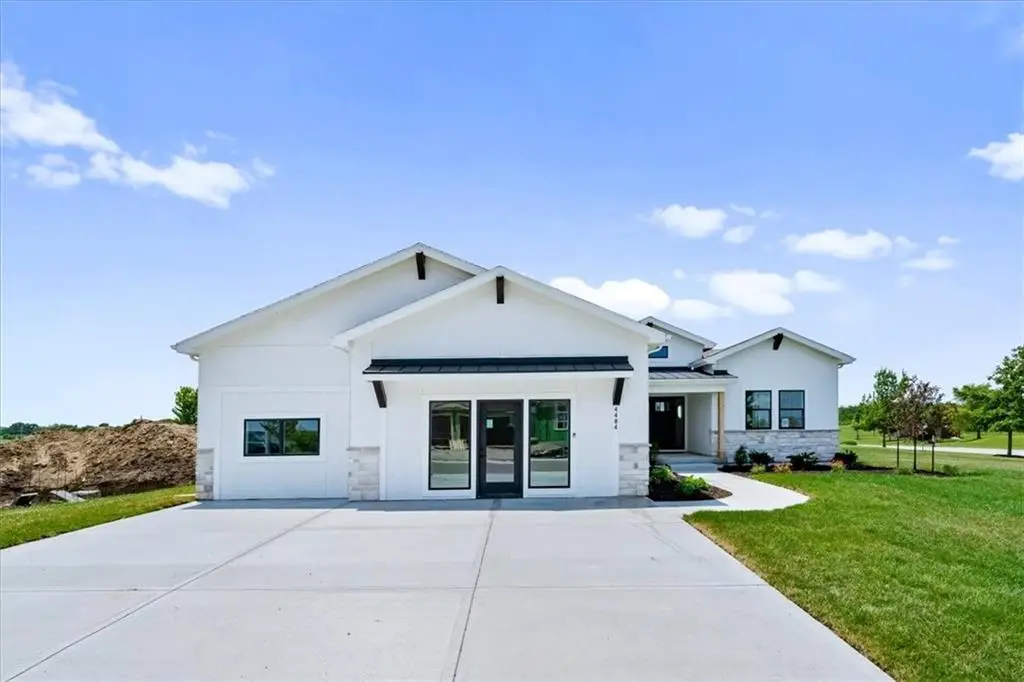 4484 Tee Box Drive, Basehor, KS 66007 - #1