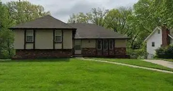 7645 N Stoddard Avenue, Kansas City, MO 64152