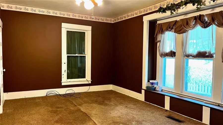 124 N Locust Street, Ottawa, KS 66067 - #2
