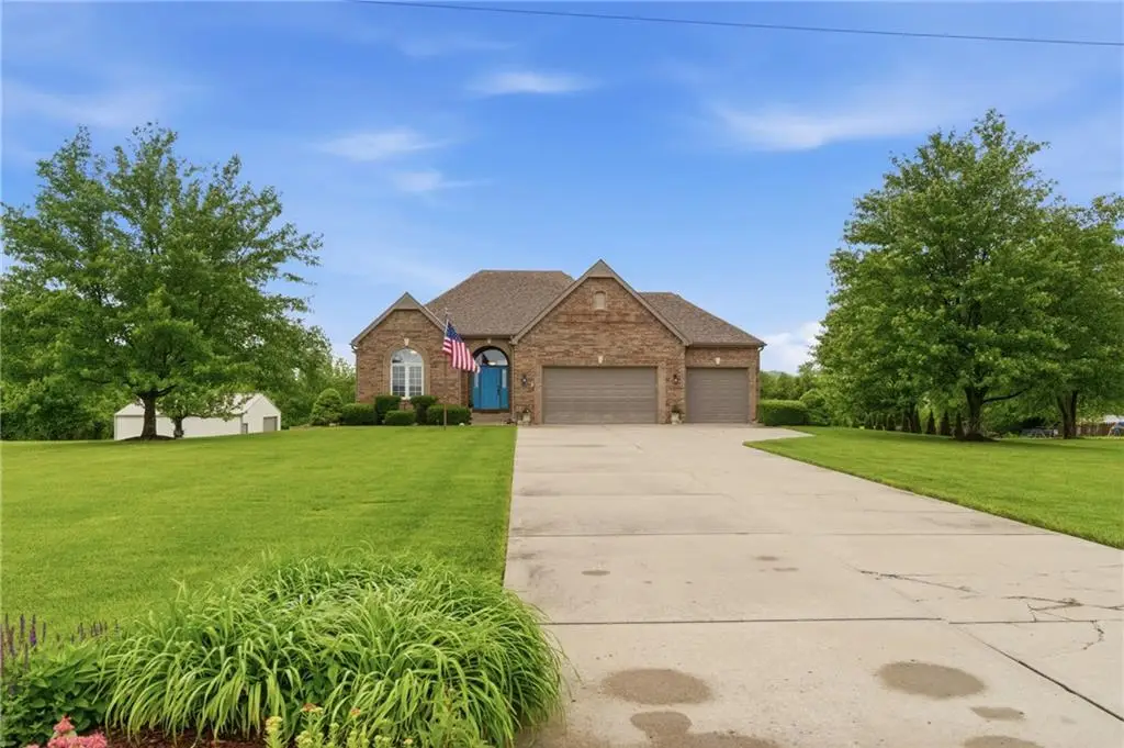 4620 New Lawrence Road, Leavenworth, KS 66048 - #1
