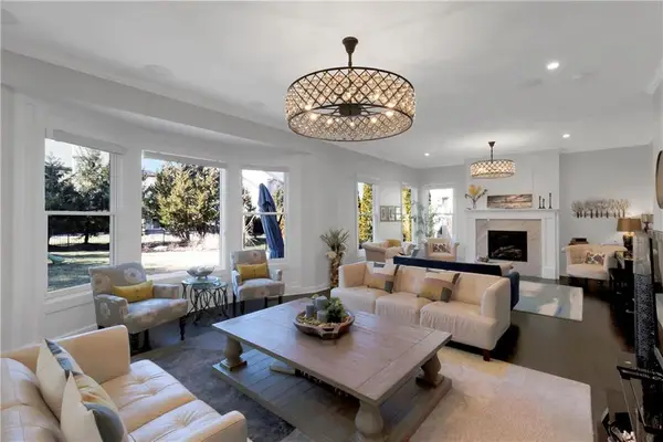 13290 High Drive, Leawood, KS 66209