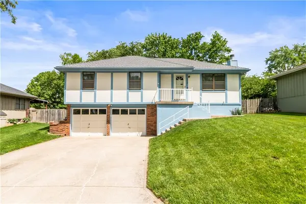 2134 NE Belvoir Street, Lee's Summit, MO 64086