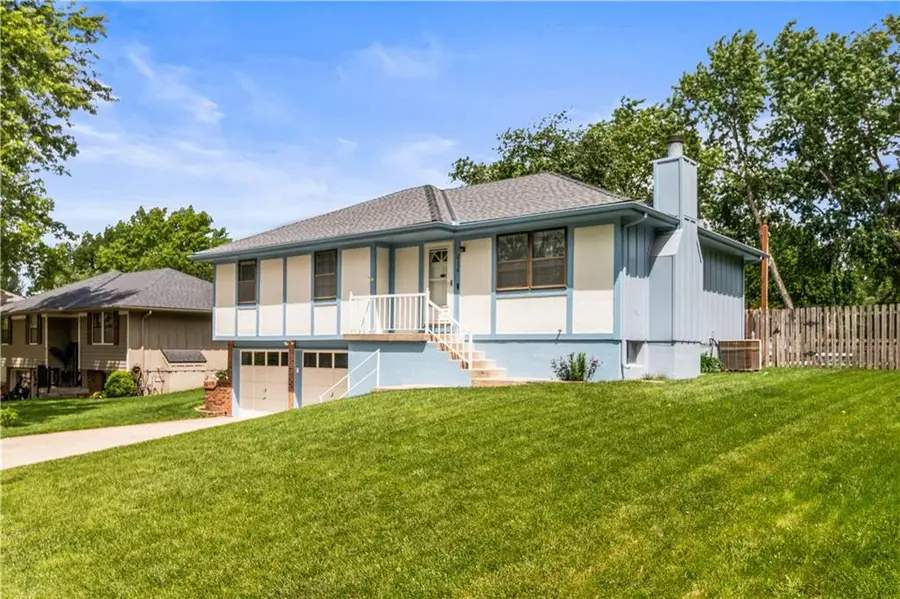 2134 NE Belvoir Street, Lees Summit, MO 64086 - #2