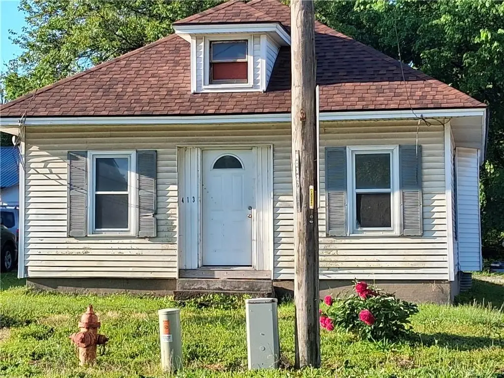 413 W Main Street, Richmond, MO 64085 - #1