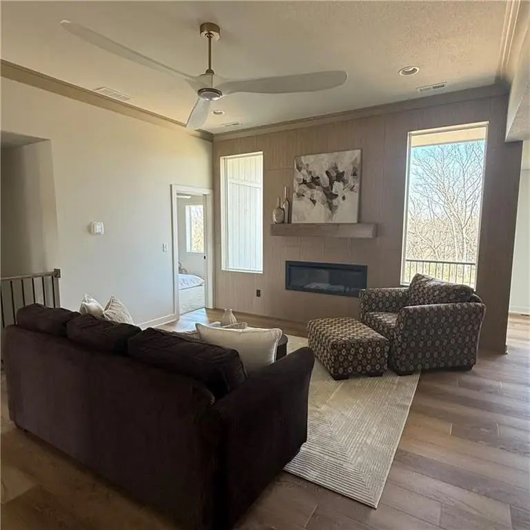 2002 SE Oak Ridge Drive, Oak Grove, MO 64075 - #3
