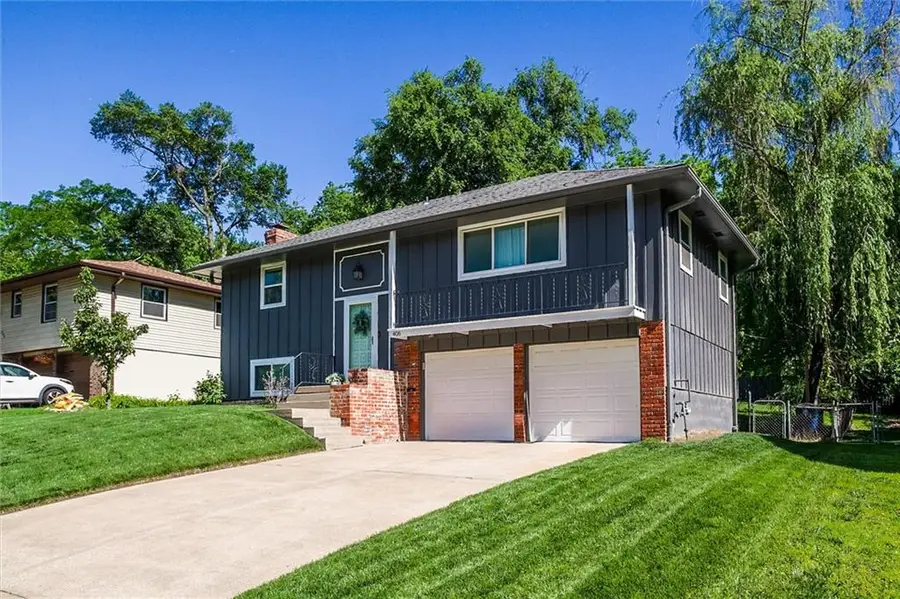 406 E 90th Terrace, Kansas City, MO 64131 - #3