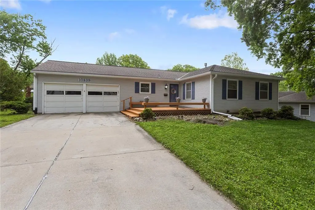 10239 Outlook Drive, Overland Park, KS 66207 - #1