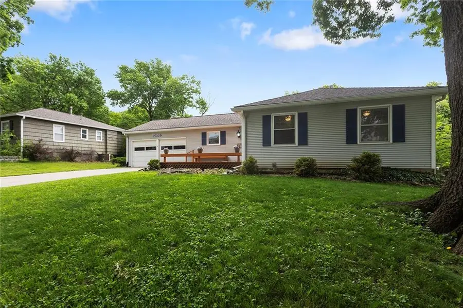 10239 Outlook Drive, Overland Park, KS 66207 - #3
