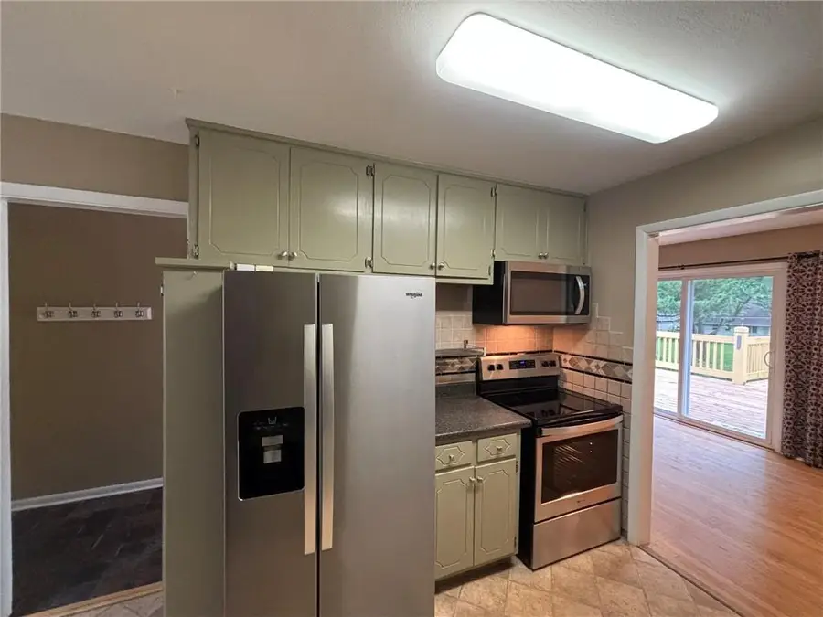 8806 Riley Street, Overland Park, KS 66212 - #3