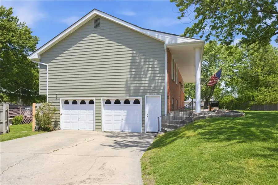 2300 NW 84th Terrace, Kansas City, MO 64154 - #2