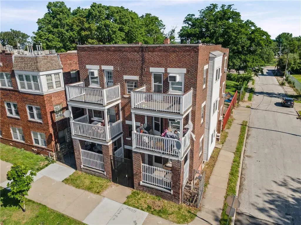 1316 Admiral Boulevard, Kansas City, MO 64106 - #1