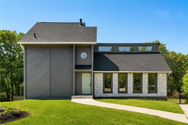 413 S Brittany Drive, Olathe, KS 66061