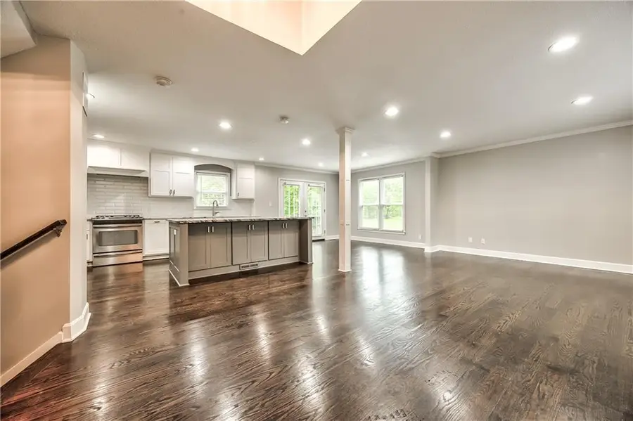 16402 Riggs Road, Stilwell, KS 66085 - #3
